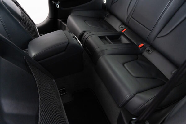 A5 2.0TFSI クワトロ Sラインコンペティションプラス