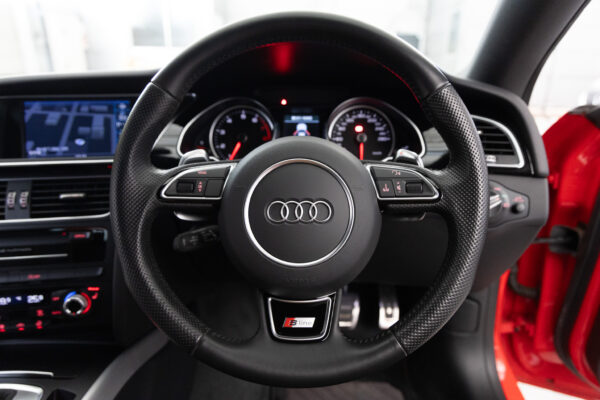 A5 2.0TFSI クワトロ Sラインコンペティションプラス