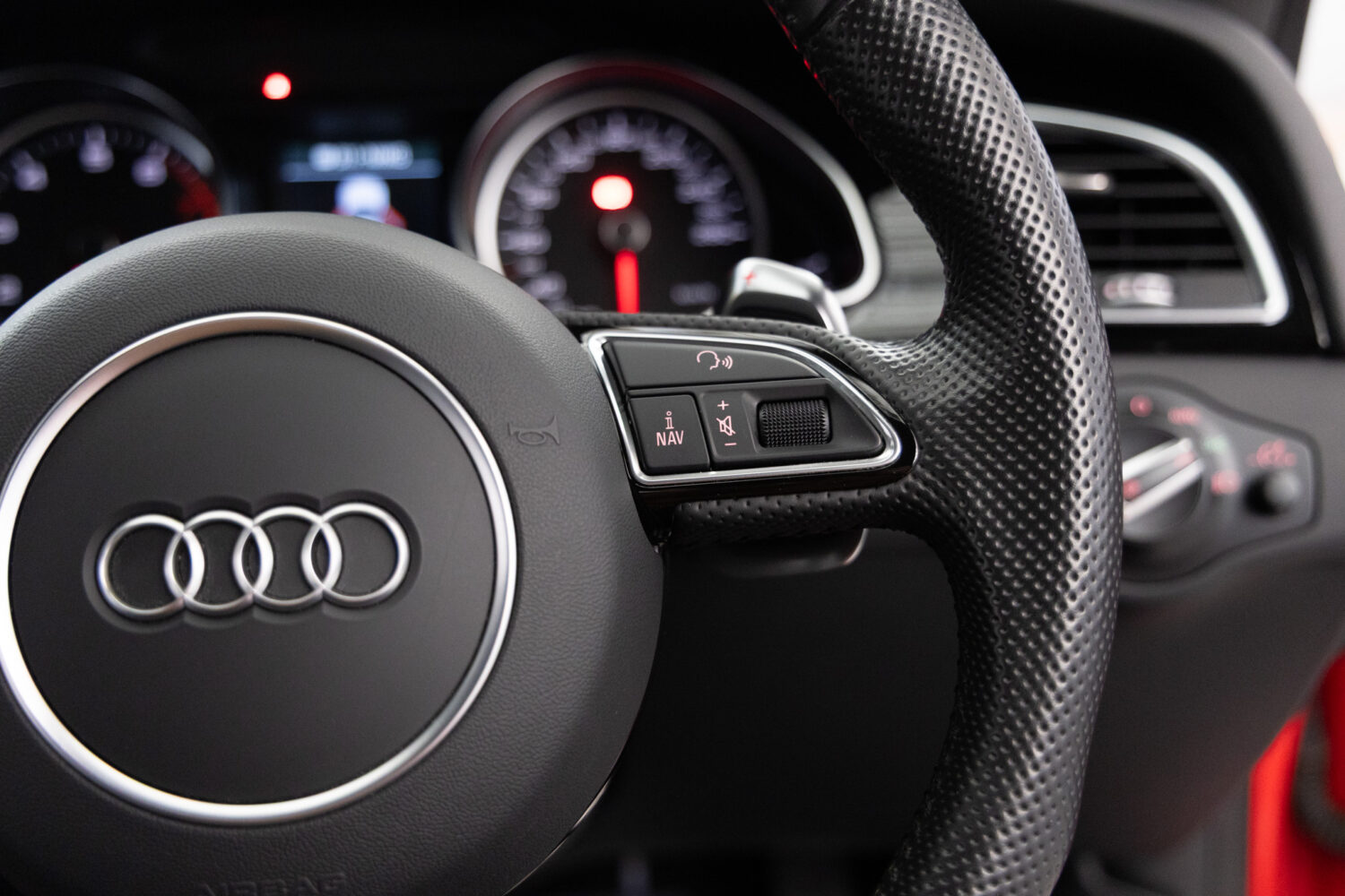 A5 2.0TFSI クワトロ Sラインコンペティションプラス