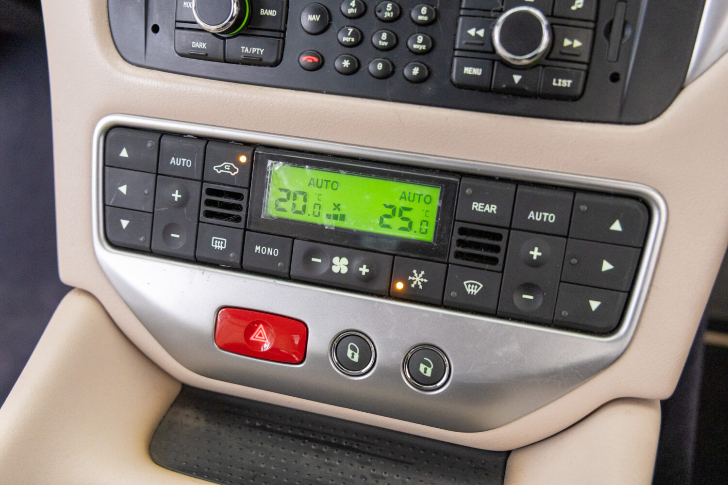 グラントゥーリズモ S