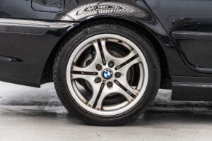 3シリーズセダン 318i Mスポーツ 5MT