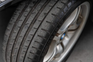 3シリーズセダン 318i Mスポーツ 5MT