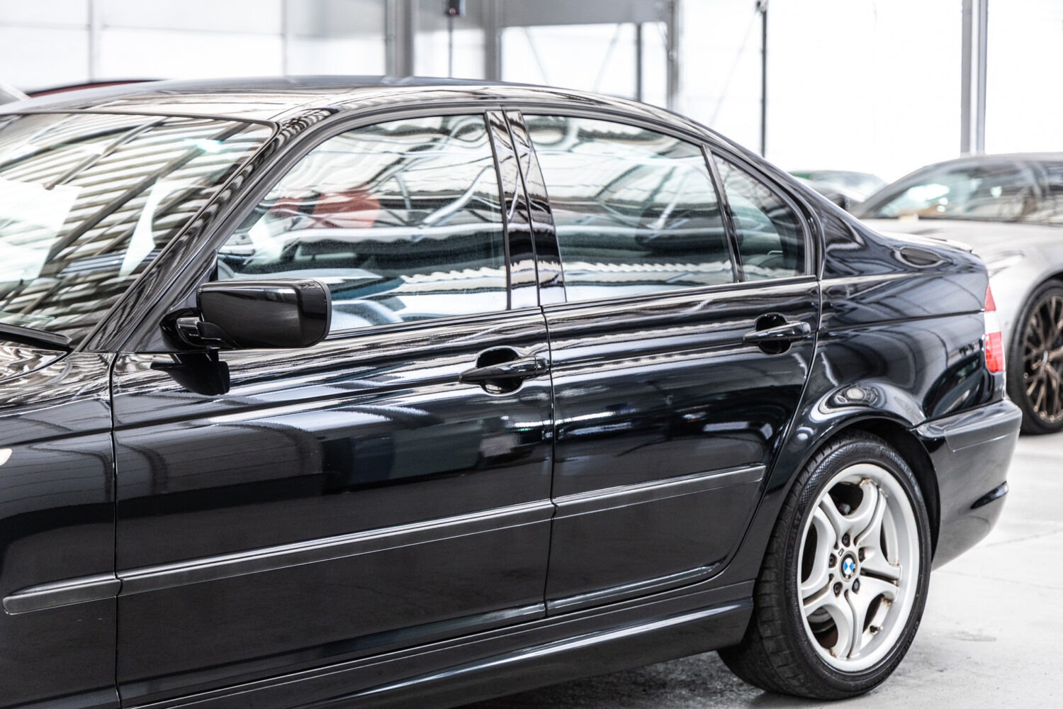 3シリーズセダン 318i Mスポーツ 5MT