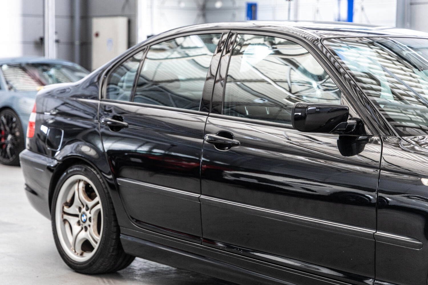 3シリーズセダン 318i Mスポーツ 5MT