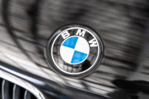 3シリーズセダン 318i Mスポーツ 5MT