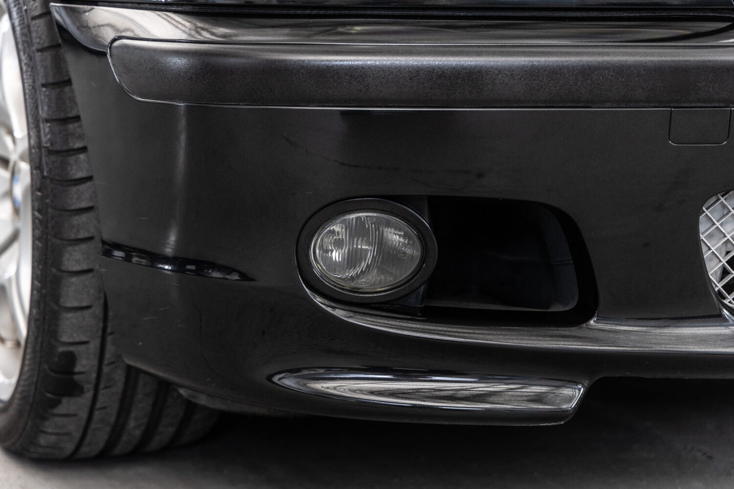 3シリーズセダン 318i Mスポーツ 5MT