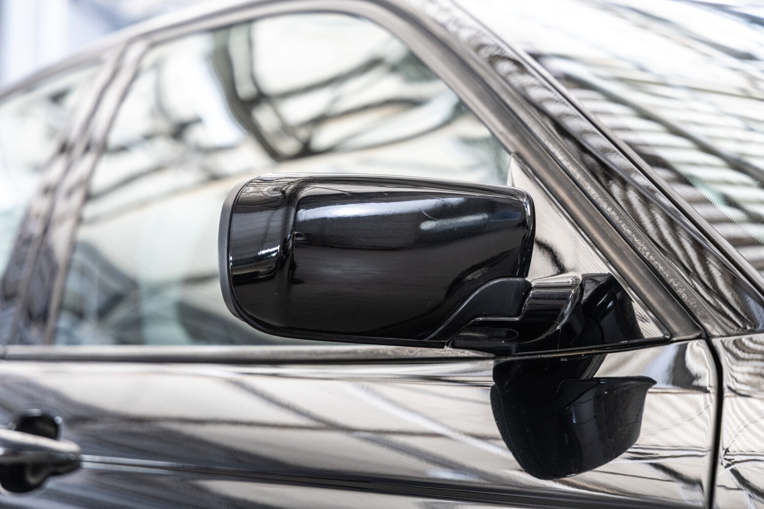 3シリーズセダン 318i Mスポーツ 5MT