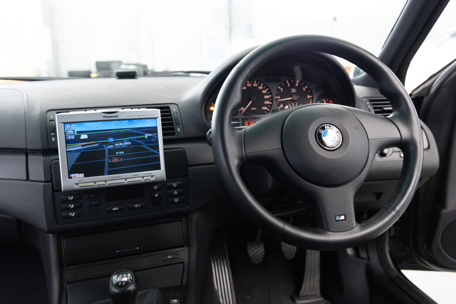 3シリーズセダン 318i Mスポーツ 5MT