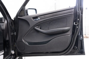 3シリーズセダン 318i Mスポーツ 5MT