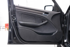 3シリーズセダン 318i Mスポーツ 5MT