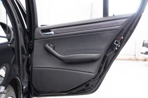 3シリーズセダン 318i Mスポーツ 5MT