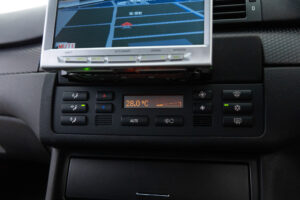 3シリーズセダン 318i Mスポーツ 5MT