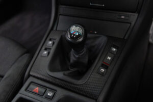 3シリーズセダン 318i Mスポーツ 5MT