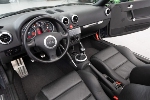 TTロードスター 1.8T クワトロ 4WD 左H