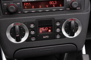 TTロードスター 1.8T クワトロ 4WD 左H