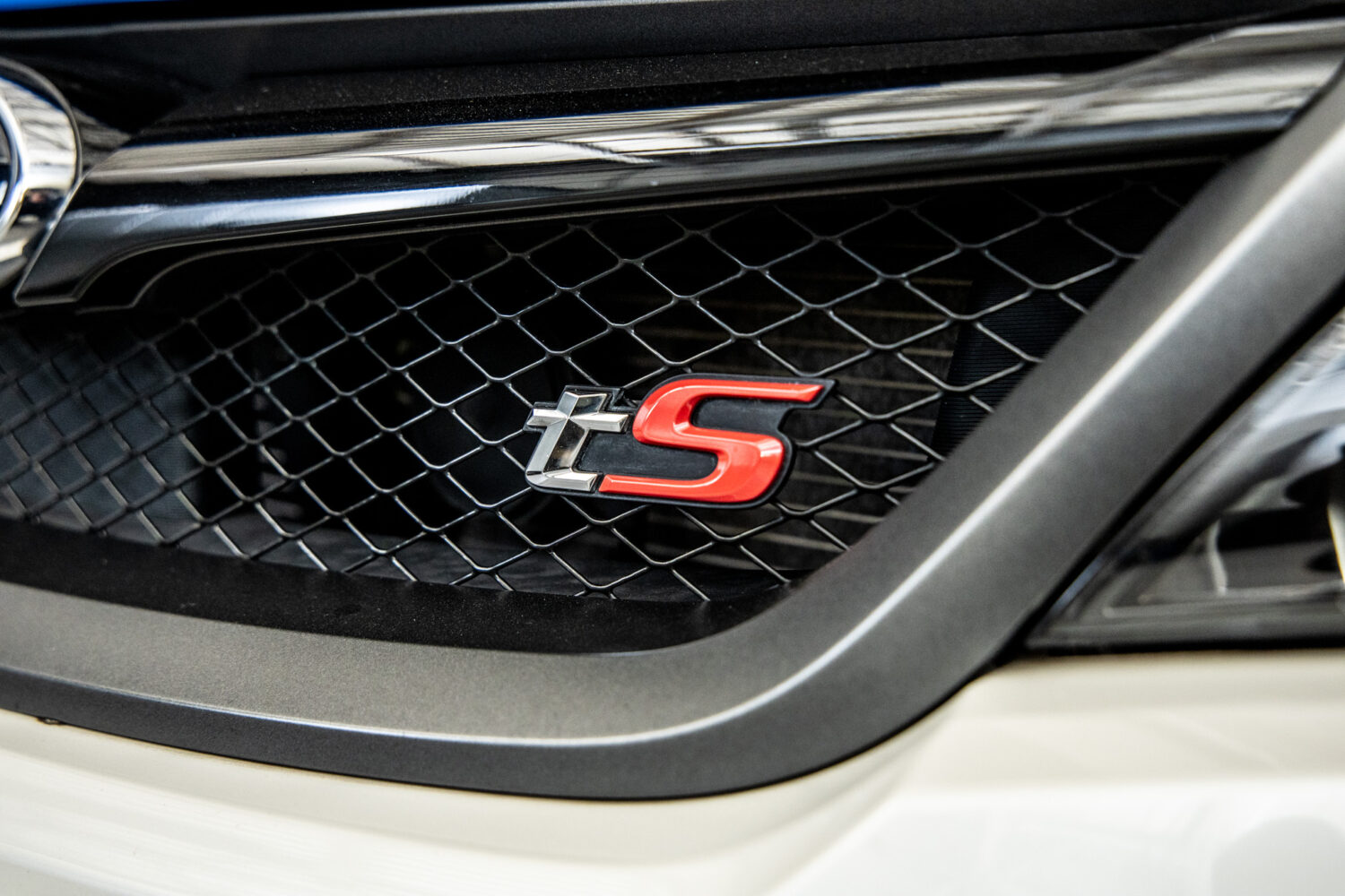 インプレッサ WRX STI S206 4WD