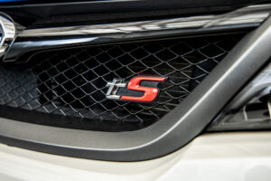 インプレッサ WRX STI S206 4WD