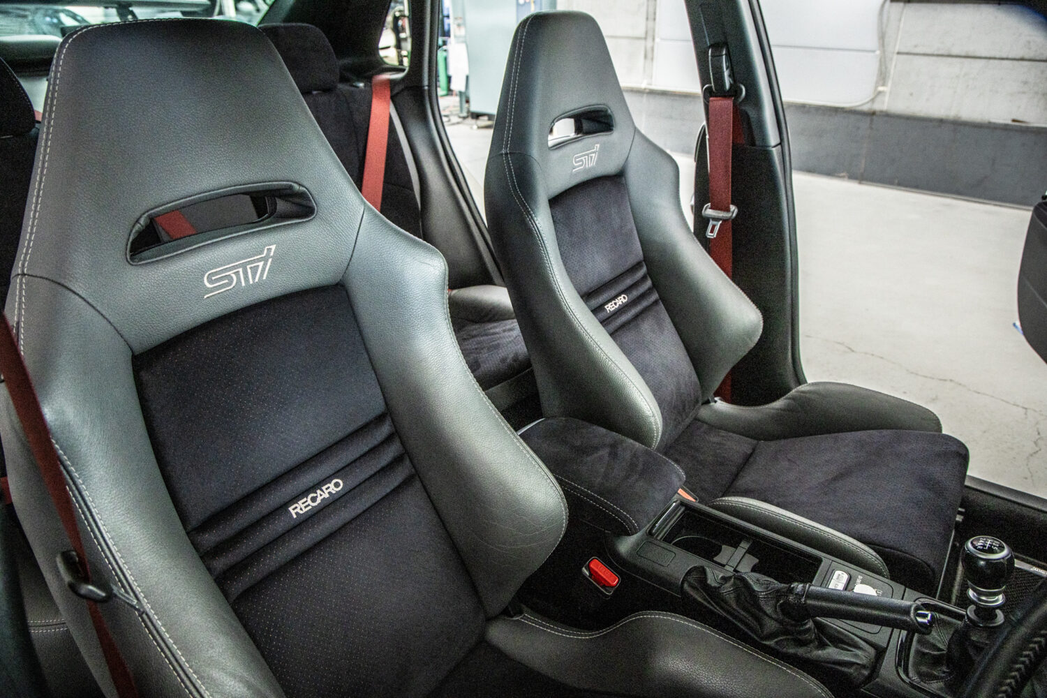 インプレッサ WRX STI S206 4WD