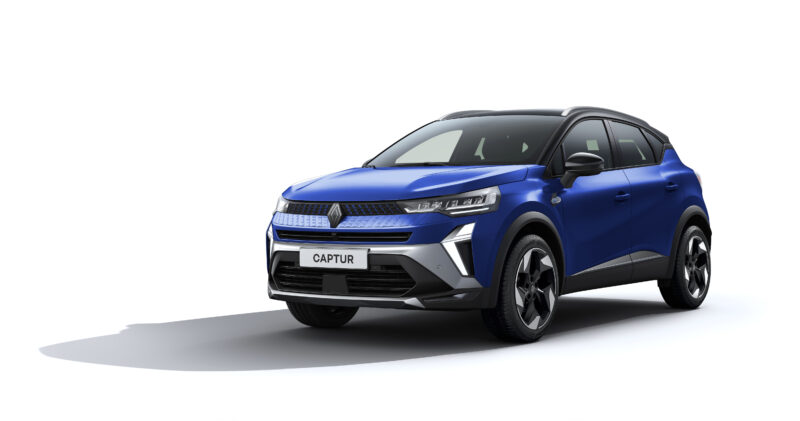 ルノー・キャプチャー・リミテッド　ミシュラン製オールシーズンタイヤ装着の限定車