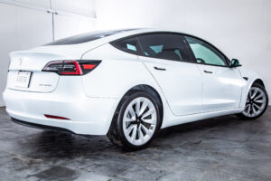 モデル3 ロングレンジ デュアルモーター 4WD