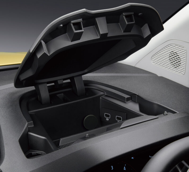 3列7シートを装備　ルノー・グランカングー　特別仕様車「クルール」発売