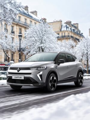 ルノー・キャプチャー・リミテッド　ミシュラン製オールシーズンタイヤ装着の限定車