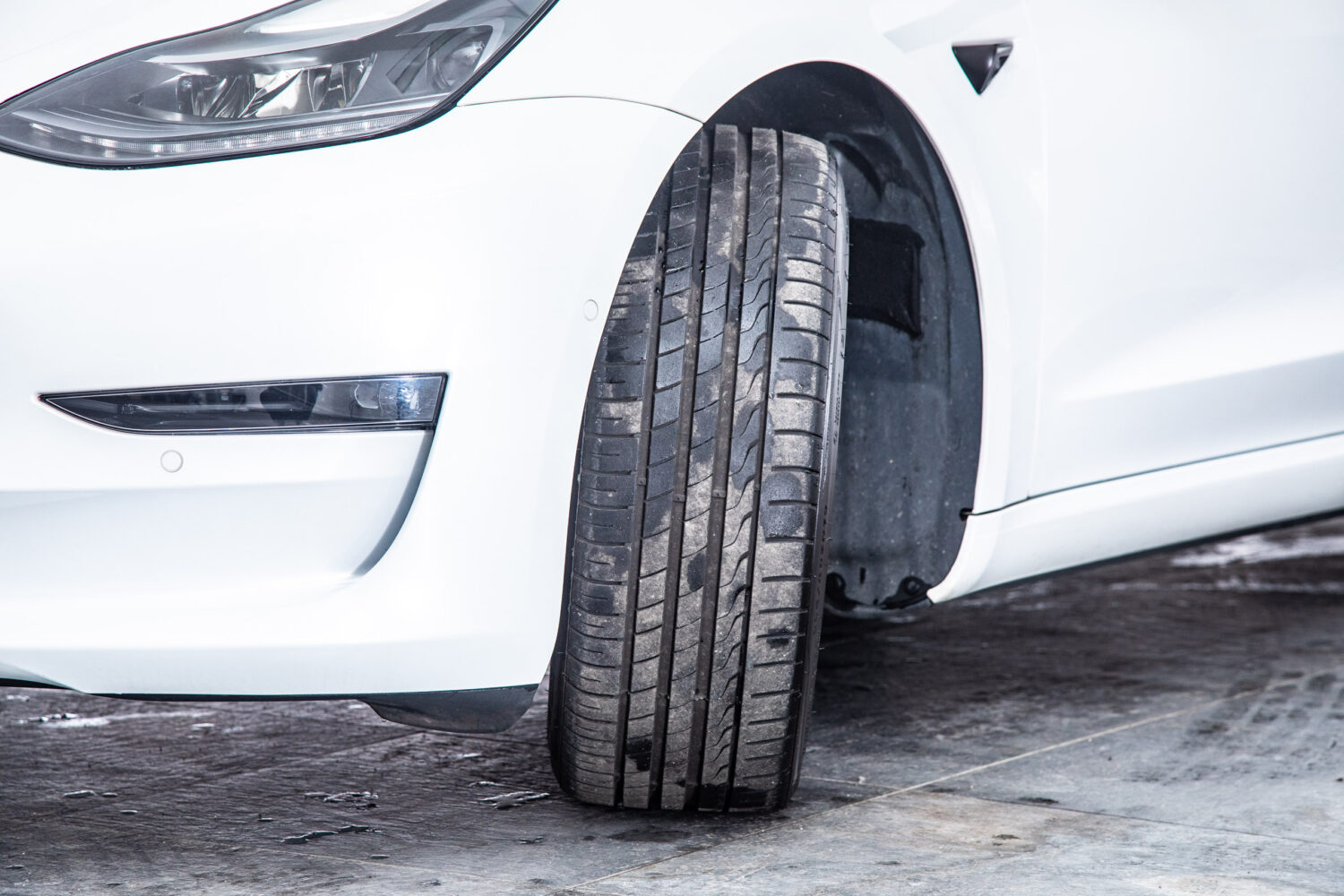 モデル3 ロングレンジ デュアルモーター 4WD