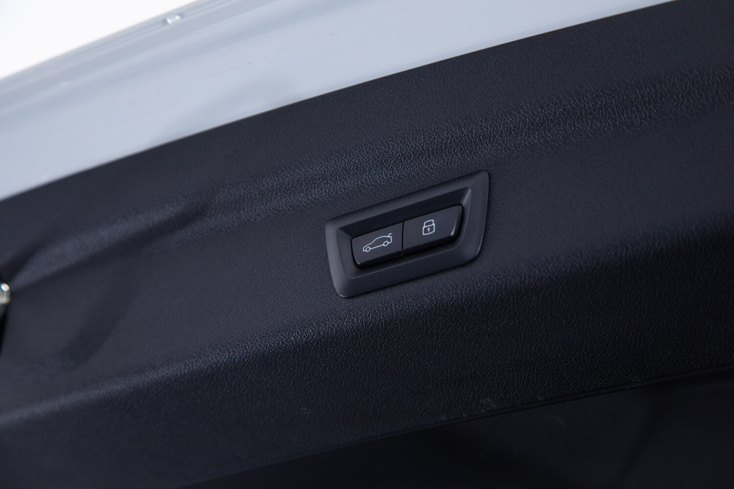 2シリーズアクティブツアラー 218i エクスクルーシブ DCT