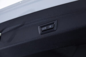 2シリーズアクティブツアラー 218i エクスクルーシブ DCT