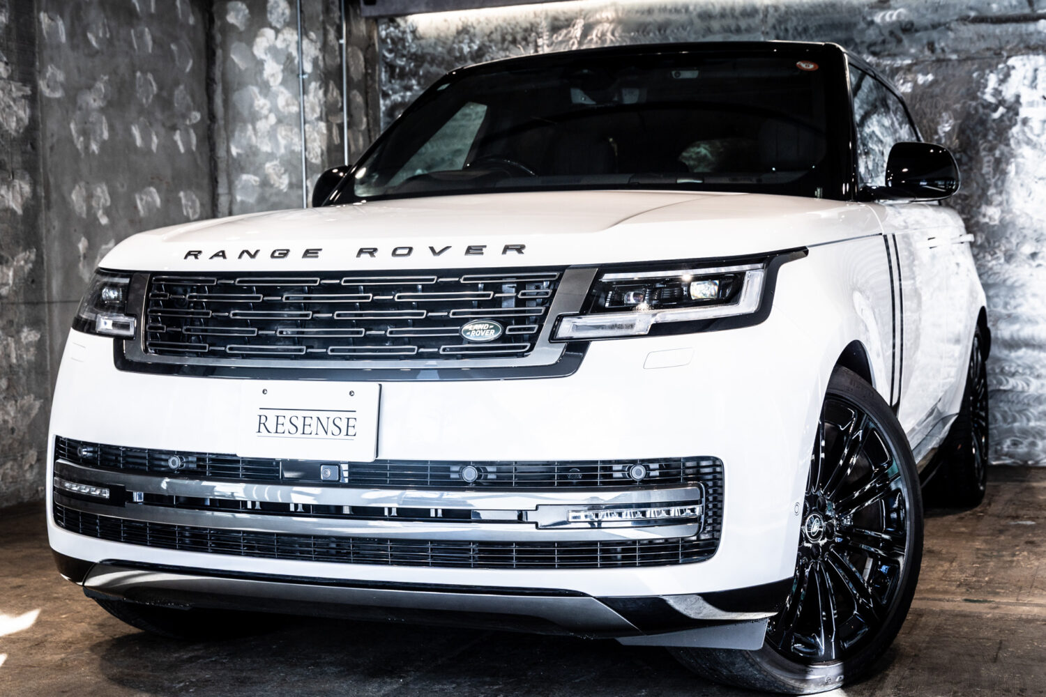 レンジローバー オートバイオグラフィ D300 SWB ディーゼル 4WD