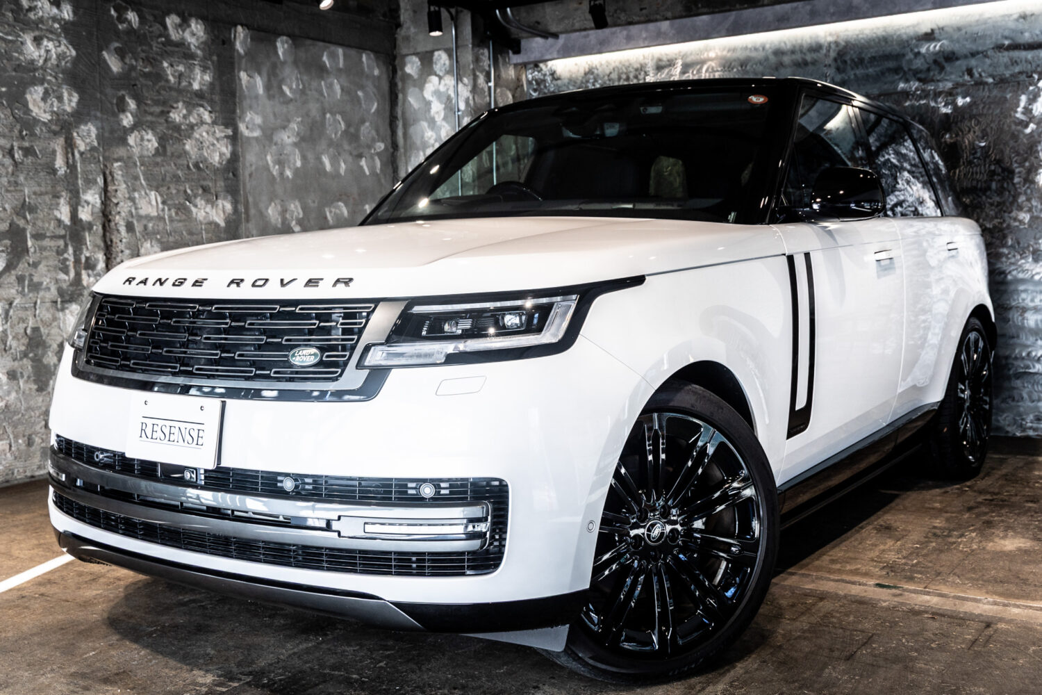 レンジローバー オートバイオグラフィ D300 SWB ディーゼル 4WD