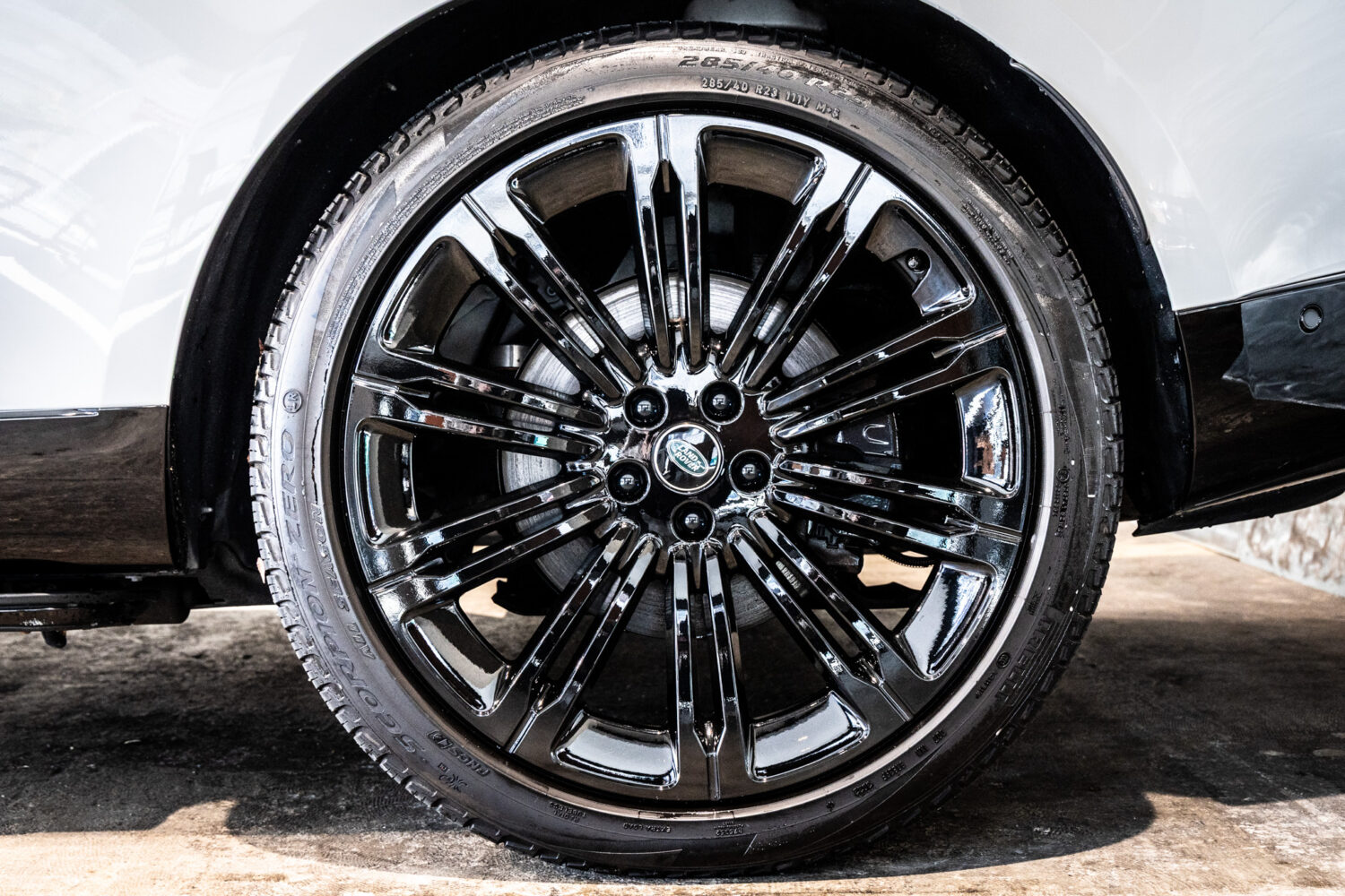 レンジローバー オートバイオグラフィ D300 SWB ディーゼル 4WD