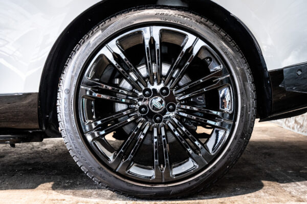 レンジローバー オートバイオグラフィ D300 SWB ディーゼル 4WD