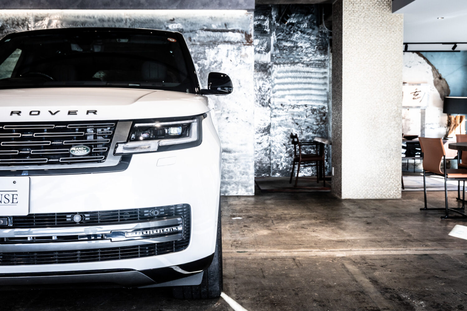 レンジローバー オートバイオグラフィ D300 SWB ディーゼル 4WD