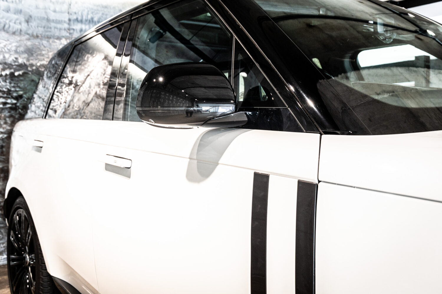 レンジローバー オートバイオグラフィ D300 SWB ディーゼル 4WD