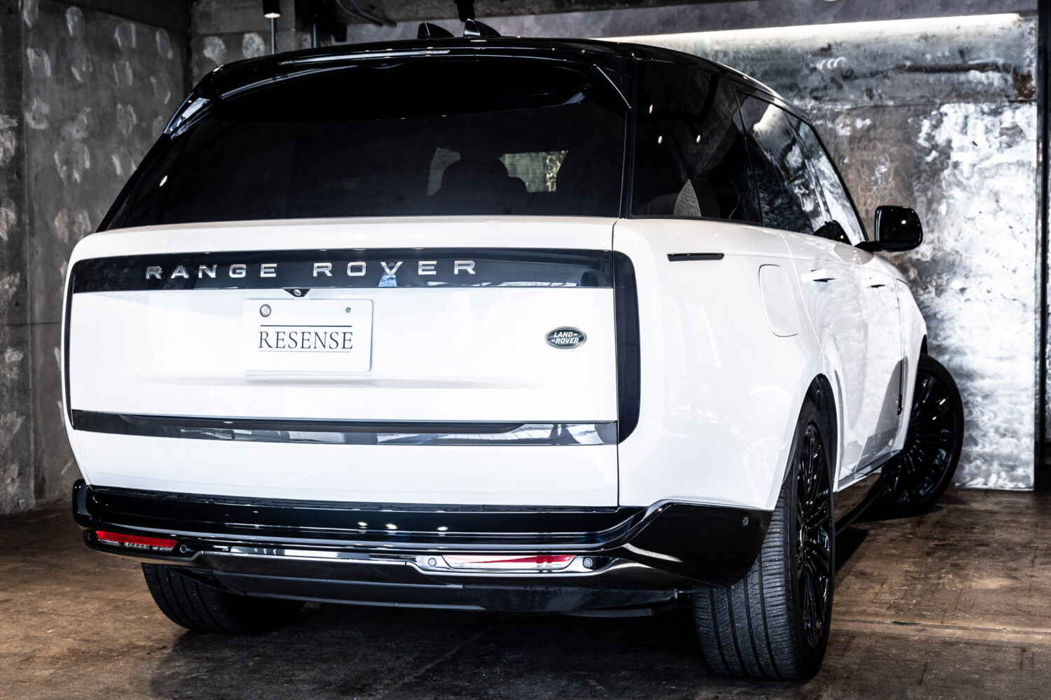 レンジローバー オートバイオグラフィ D300 SWB ディーゼル 4WD