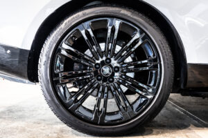 レンジローバー オートバイオグラフィ D300 SWB ディーゼル 4WD