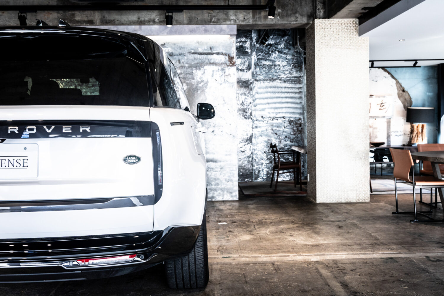 レンジローバー オートバイオグラフィ D300 SWB ディーゼル 4WD