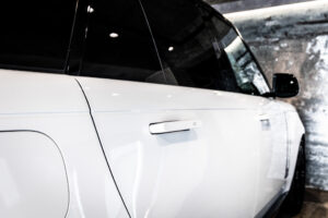 レンジローバー オートバイオグラフィ D300 SWB ディーゼル 4WD