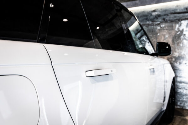 レンジローバー オートバイオグラフィ D300 SWB ディーゼル 4WD