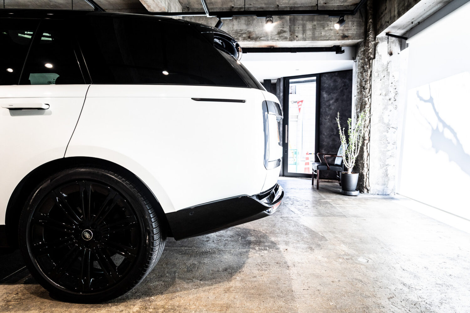 レンジローバー オートバイオグラフィ D300 SWB ディーゼル 4WD