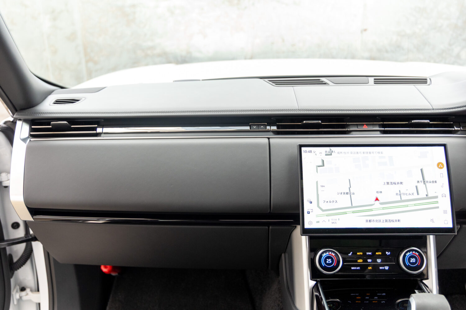 レンジローバー オートバイオグラフィ D300 SWB ディーゼル 4WD