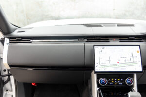 レンジローバー オートバイオグラフィ D300 SWB ディーゼル 4WD