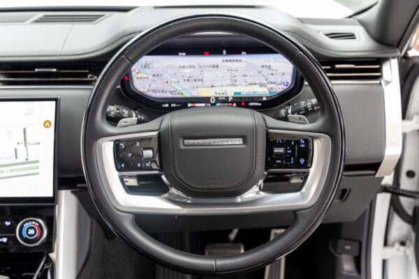 レンジローバー オートバイオグラフィ D300 SWB ディーゼル 4WD