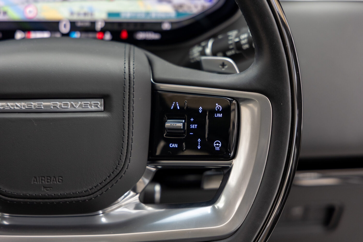 レンジローバー オートバイオグラフィ D300 SWB ディーゼル 4WD