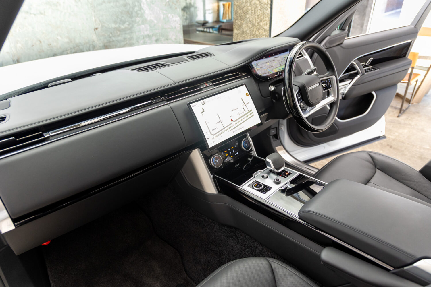 レンジローバー オートバイオグラフィ D300 SWB ディーゼル 4WD