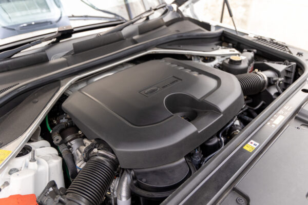 レンジローバー オートバイオグラフィ D300 SWB ディーゼル 4WD