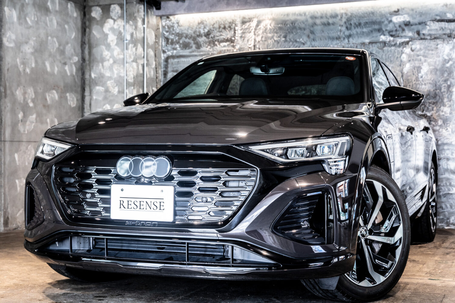 Q8スポーツバック e-トロン 55 クワトロ Sライン