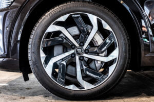 Q8スポーツバック e-トロン 55 クワトロ Sライン