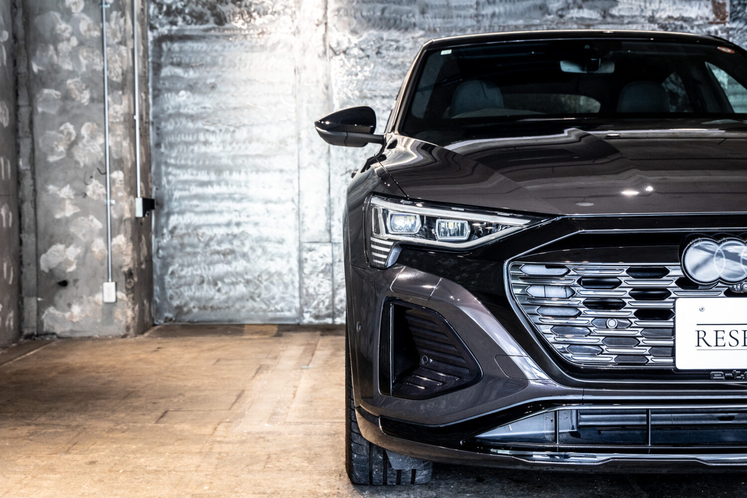 Q8スポーツバック e-トロン 55 クワトロ Sライン